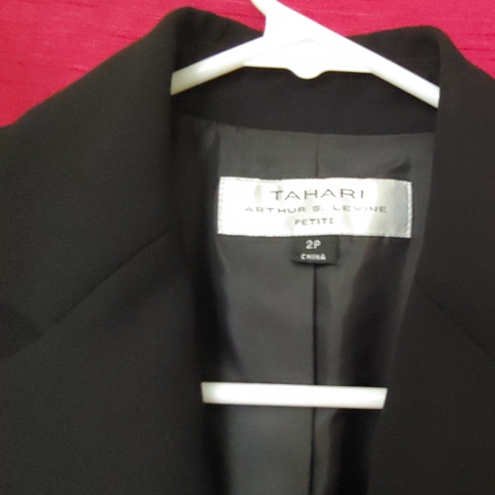 TAHARI ARTHUR S LEVINE PETITE